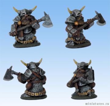 Dwarf with axe by Thorward