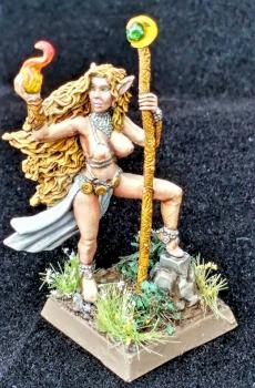 Zeldriia Elf Sorceress by TheHappyHalfling