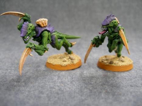 Tyranid grunts by Dave4tin
