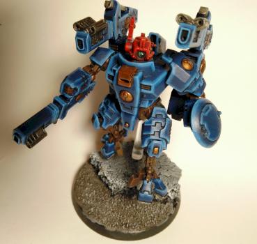 Tau Commander in XV8 Crisis Battlesuit by Grub