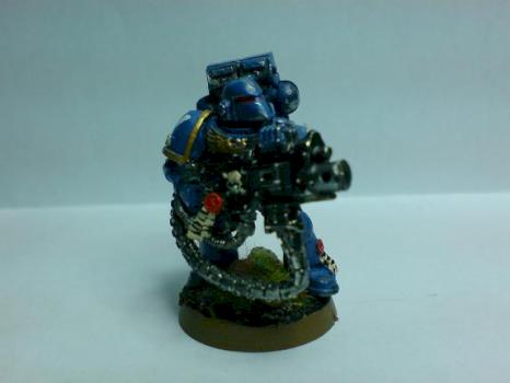 Ultra Marine mit Schwerem Bolter by xmag