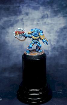 ultramarines sergeant by Pahaere