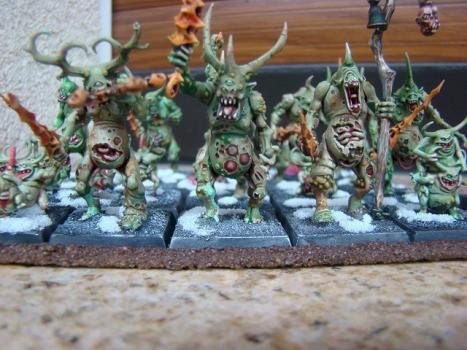 Nurgle demons by Fuxiorr