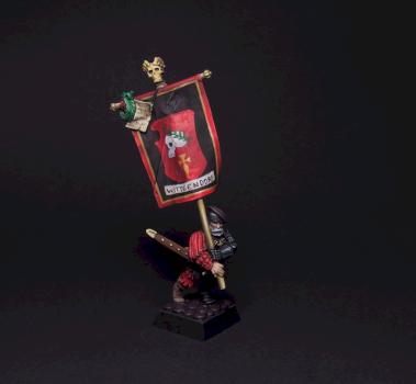 Greatsword standard bearer by AsyLum