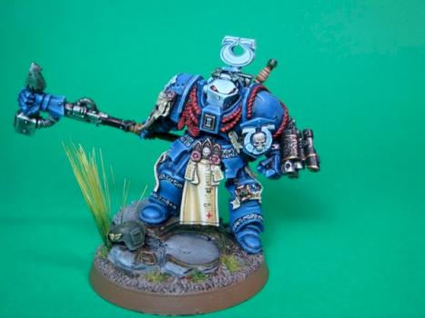 Marneus Calgar counts as mini by blameless