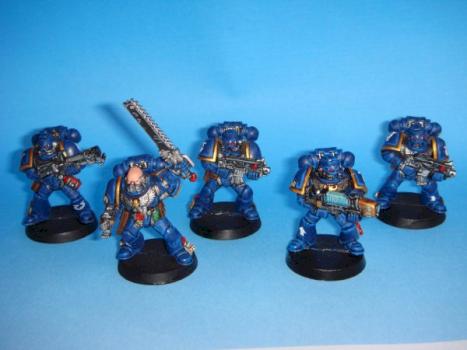 Space Marine Trupp - Ultramarines by OV Studio