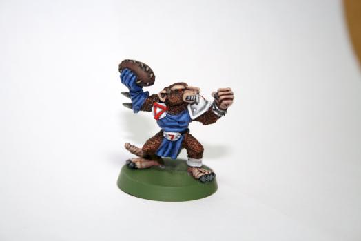 Blood bowl Skaven Thrower by maelstrom