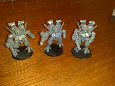 Converted Tau Battlesuit crisis team 2 by Keecai