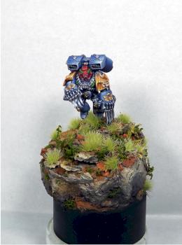 Space Marines Vanguard Veteren with lightning claws by HooY