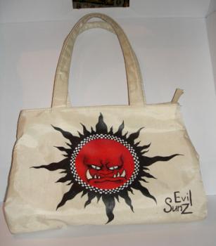 Evil Sunz by Kazoo