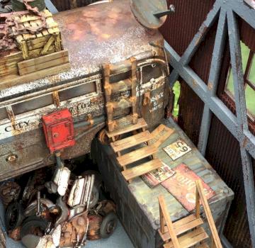 Post Apoc Bus House detail by Clanmac