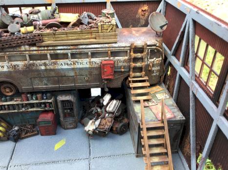 Post Apoc Bus House by Clanmac
