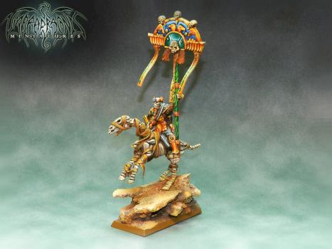 Khemri Great Standard Bearer by Umbra Draconis