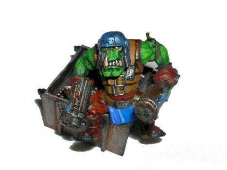 Ork looter / On a box by Alexthegolem