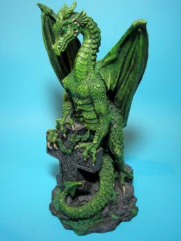 Green Dragon by spidey