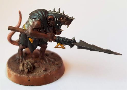 Black armored rat - Right side by grynkorv