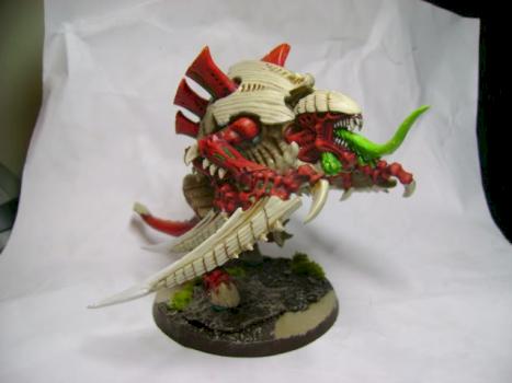 Tyranid Carnifex by shugiano