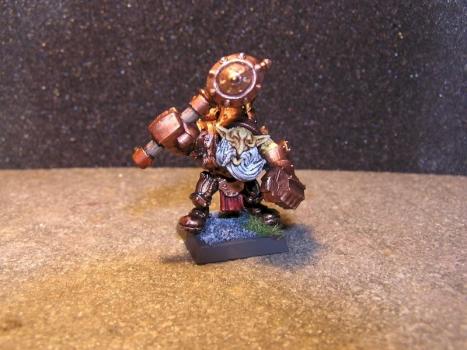 Converted gnomish mechanic in battlesuit by Baardah