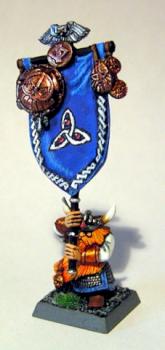 Dwarves - Dwarf Standard Bearer by Freg from FeuWeuh
