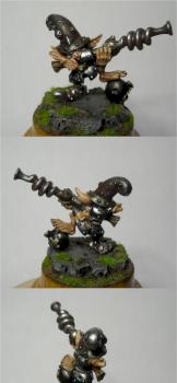 El gobbo col fucile (Goblin with long gun) by Micheluzzo