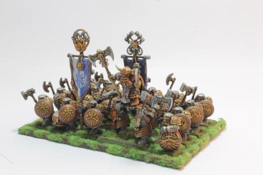 Unidad Rompehierros y General Enano by Edheltar