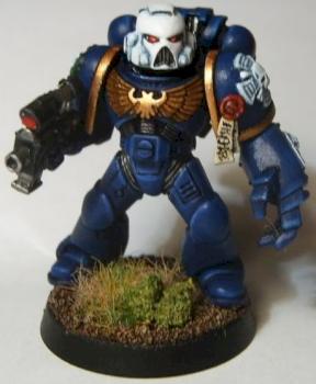 ultramarines veteran sergeant by schoolcormorant