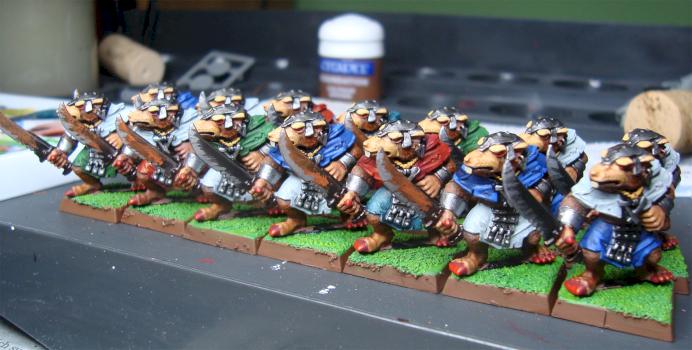 Skaven clanrats 1990`s plastic kit in 1990`s color scheme by edinko