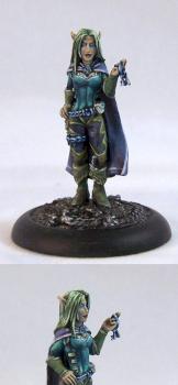 Valloa, Female Elf Thief by Minicreatures
