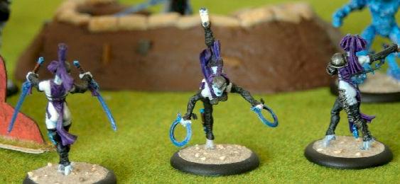 Dragyri Females by Aselan