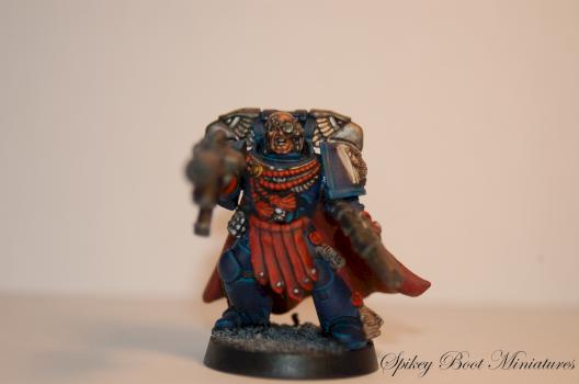 Crismon Fist Commander by spikeybootminis