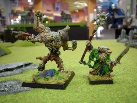 Skaven Thanquol and Boneripper by clan atrophy