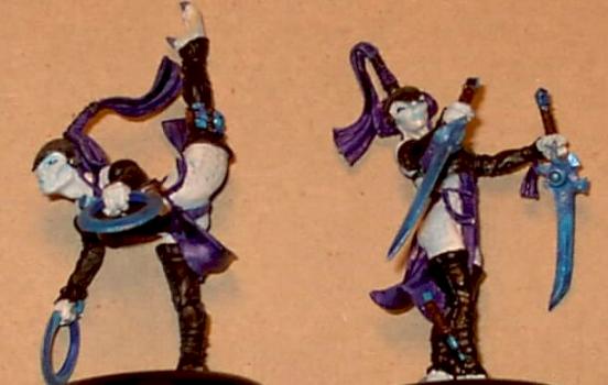 Dragyri females by Aselan