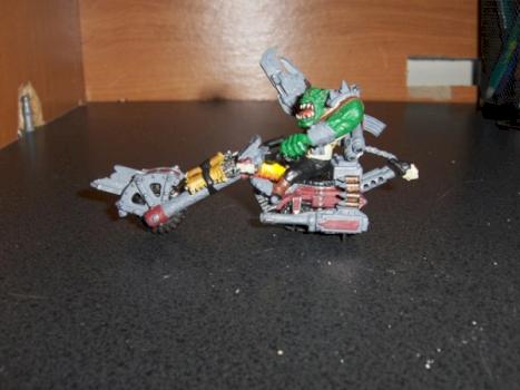 Ork warboss on Choppabike by hwrdfrnd