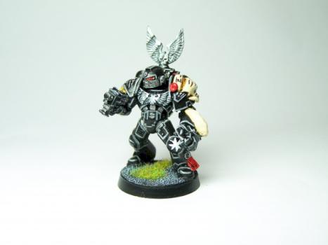 Black templar Initiate with glove by logangrmnr