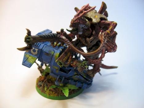 Carnifex on his prey... shot down landspeeder by kerrigan
