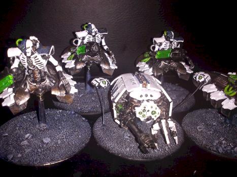 Necron Destroyers & Tomb Spyder by Yiggysaw