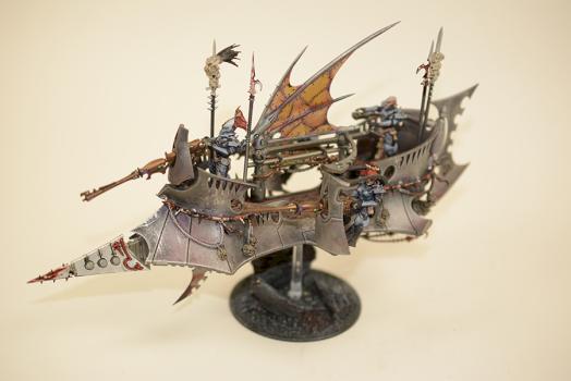 Dark Eldar Raider by vidjunkie