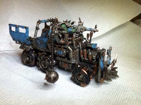 Deathskull Ork Trukk by Vertoxis