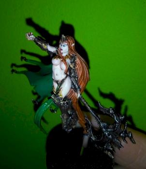 SHIVERYAH SORCERESS by paradeisos