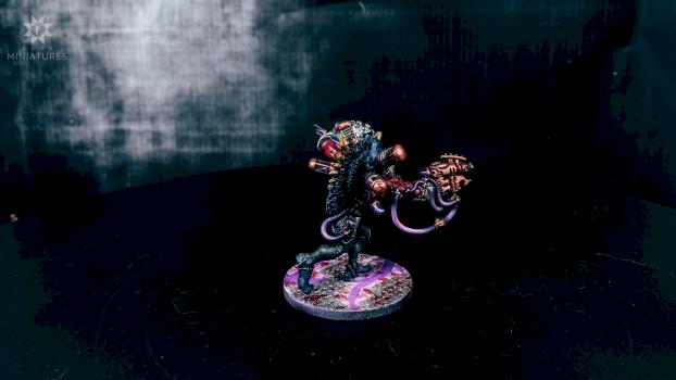 Grotesque Back by Irth