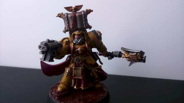 Imperial Fists Librarian Zenith Draco by Oliver