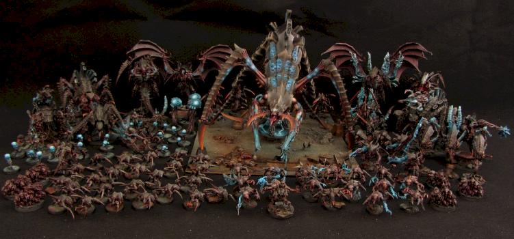 Tyranid army (with Hierophant biotytan) by Awaken Realms