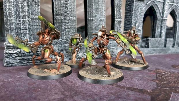 Necron Skorpekh Destroyers by doghart