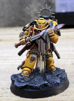 Imperial Fist Bladeguard Veteran by CerberusXt