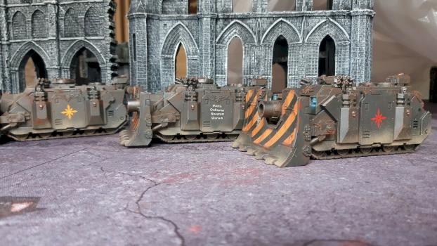 Warhammer 40k Iron Warriors Vindicators by dogparry