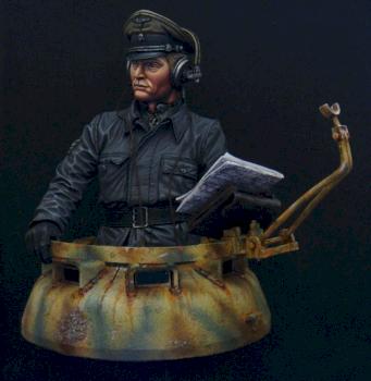 max wunsche tank comander bust by Bonelord