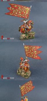 Bretonnia Battle Standard Bearer by Lasota