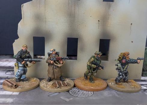 A set of hobos (modern adventurers&mercs set3) by Crimson K