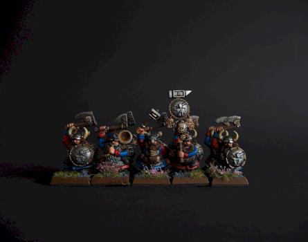 Dwarfs by CommissionFantasyPainter