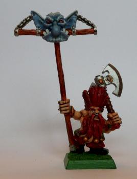 Trollslayer Standard Bearer by Stront